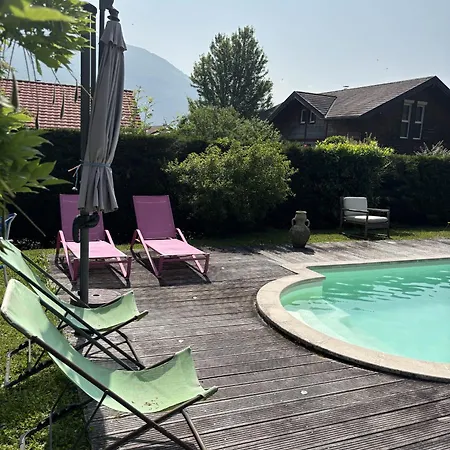 Maison Avec Piscine 7pers Сasa de vacaciones Doussard
